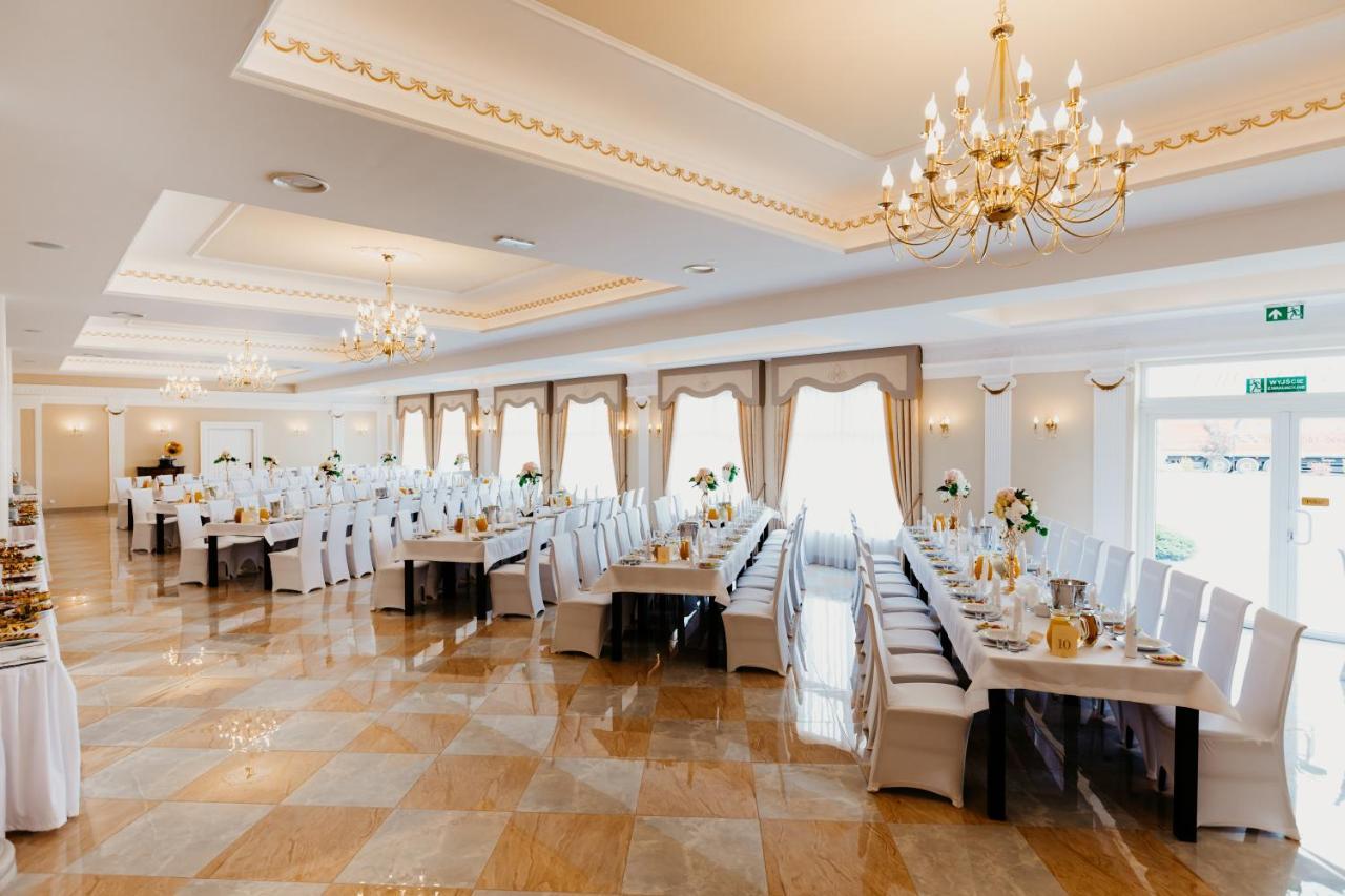 โรงแรมคอร์โชวา Mlyny  ภายนอก รูปภาพ